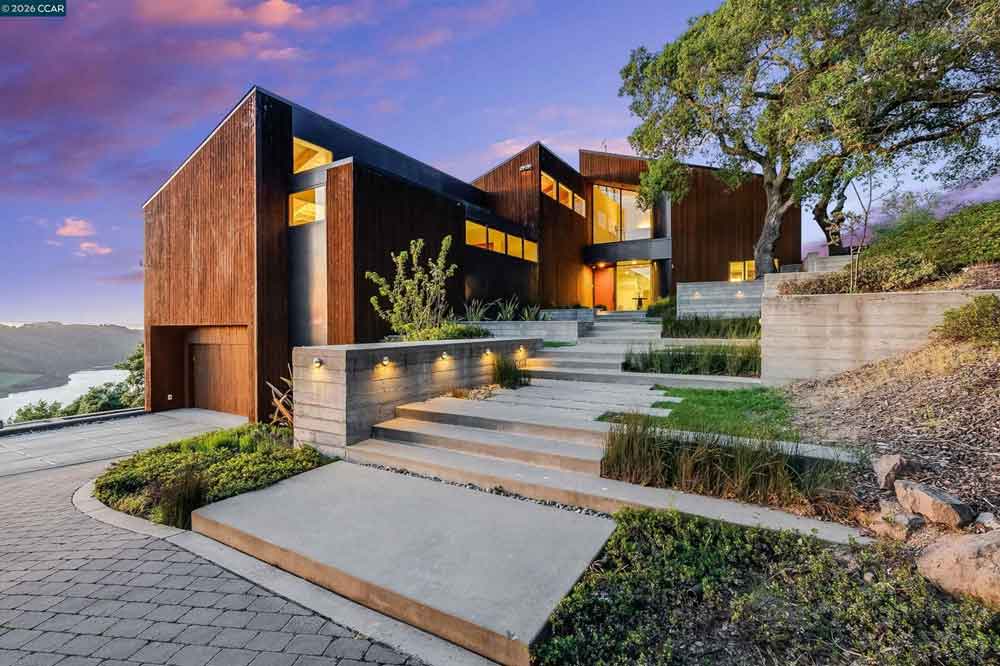 240 Tappan Lane, Orinda, listed by Amy Rose Smith